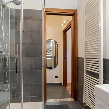 Apartment Guesthost - Elegant & Charming In Cernobbio!