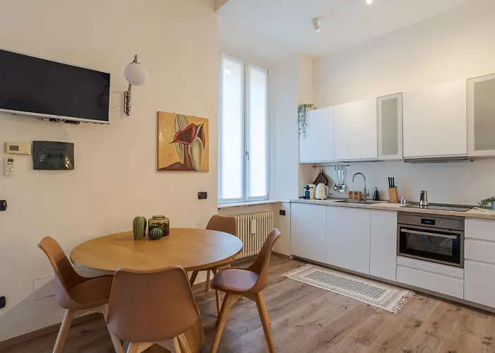 Guesthost - Elegant & Charming In Cernobbio! Apartmán Cernobbio